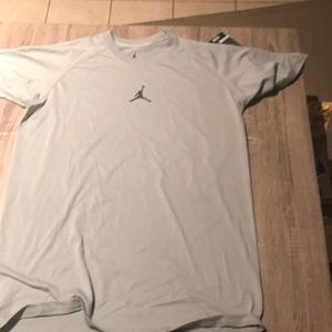 Medium Dry Fit Nike shirt
